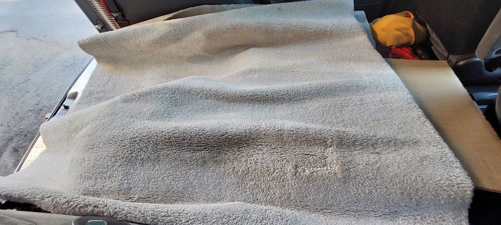 Килим домашен размери 2.40м./1.70м.