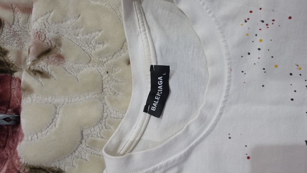 Tricou Balenciaga