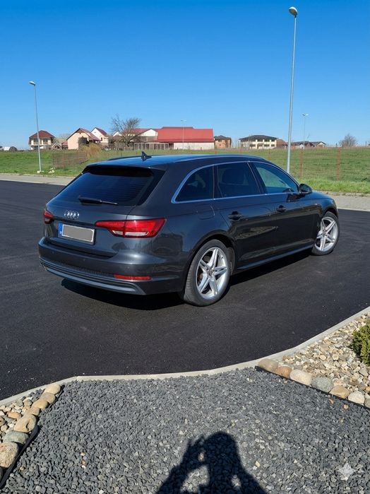 Audi  A4  S Line