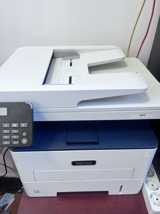 Imprimanta laser wireless Xerox B225