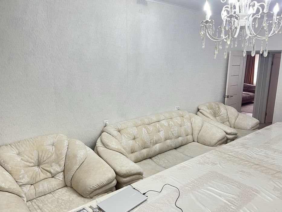 Диван сатылады кушты жағдайда