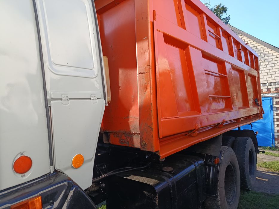 КамАЗ самосвал 3 х строник