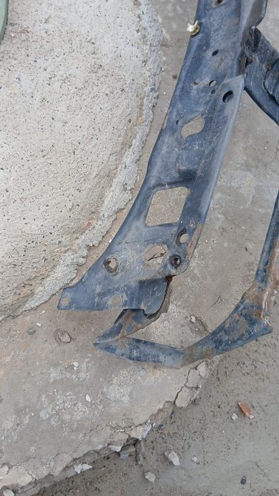 Продам телевизор на пассат б3