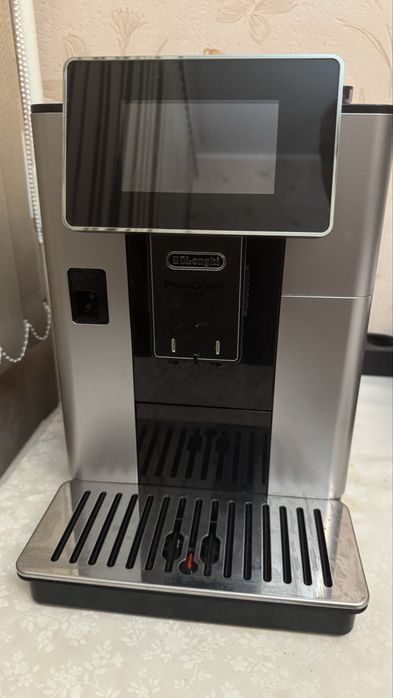 Продам кофемашину DeLonghi
