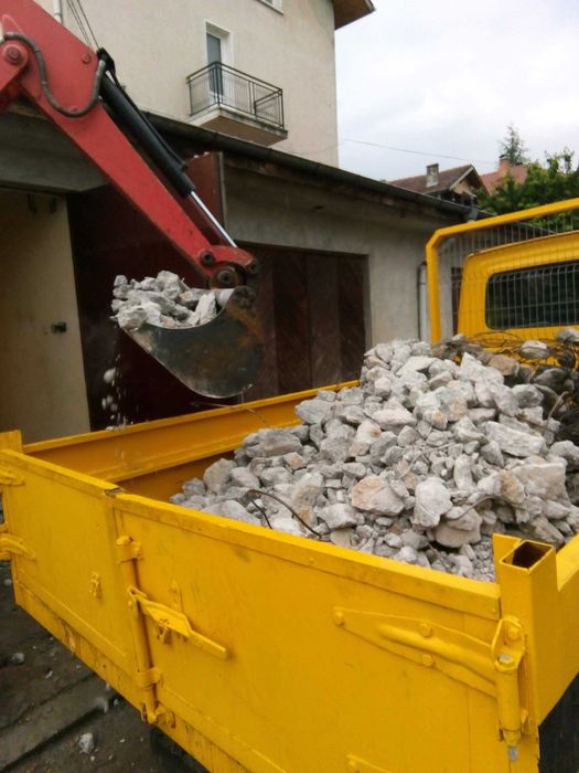 Услуги с Мини багер, бобкат/ челен товарач/кран/самосвал