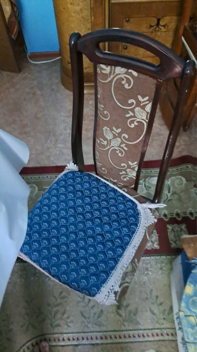 Стулья деревянные