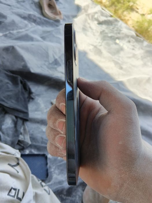 iPhone 12 pro sotiladi