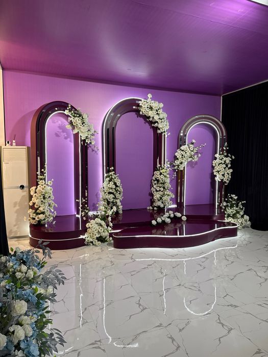 Фотозона декорация искуственные цветы