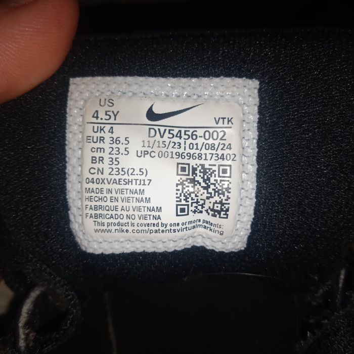 Кроссовки Найк оригинал 37 размер