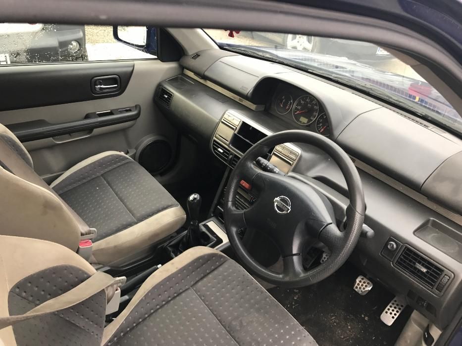 Dezmembrez Nissan X-Trail 2.0 i 2.2dci 2002-2004