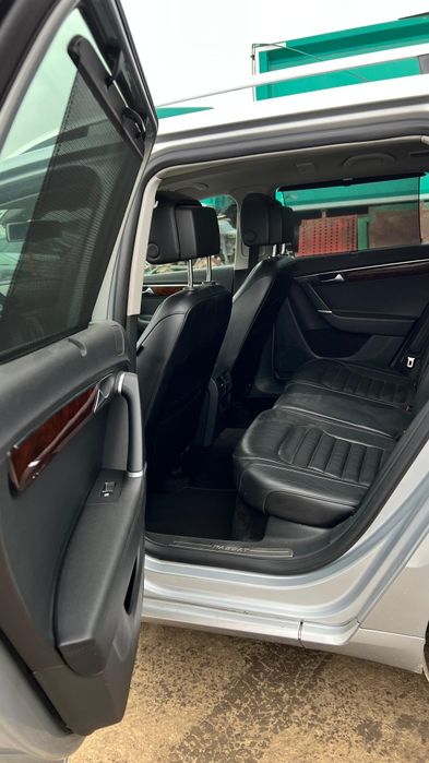 VW Passat B7 Panoramic R Line