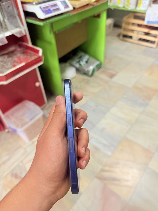 Iphone 15 pro Sotiladi