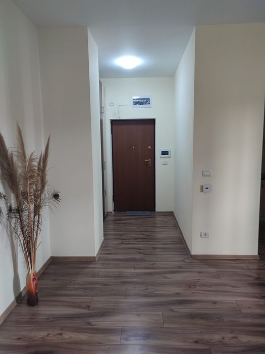 Persoană fizică, inchiriez ap. Cu două camere  ,confort  1 ,parter, str. Liviu  Rebreanu  nr.175