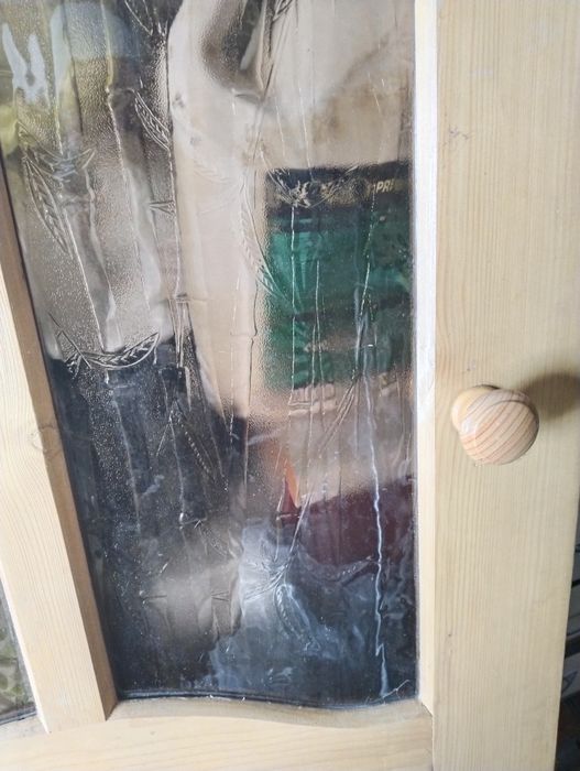 Продам деревянную дверь