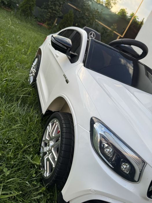 Masina electrica Mercedes Benz