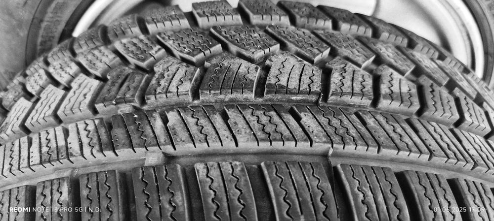 Джанти с гуми за Мазда