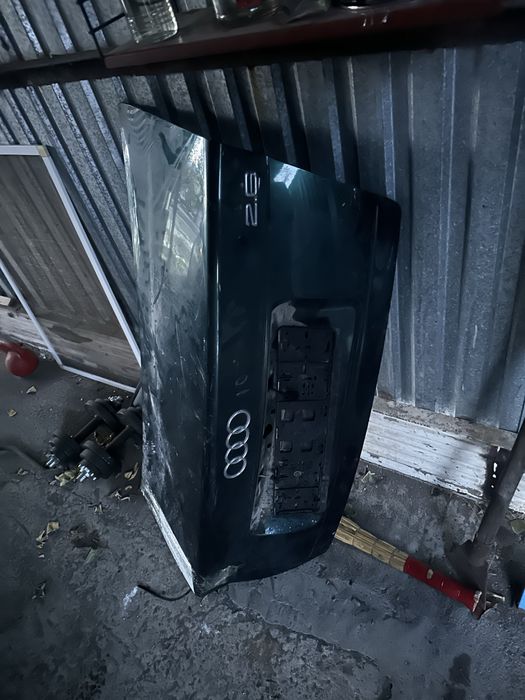 Крышка багажника Ауди А4  Б5