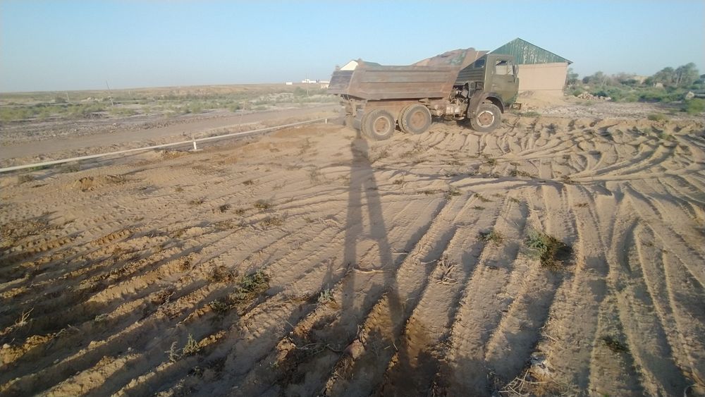 2 жер орын сатлады