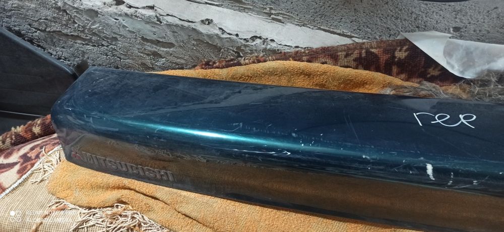 Продам спойлер оригинальный на Галант Е5-Е7