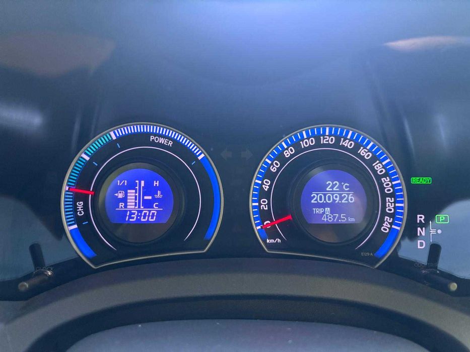TOYOTA Auris 1,8 hybrid