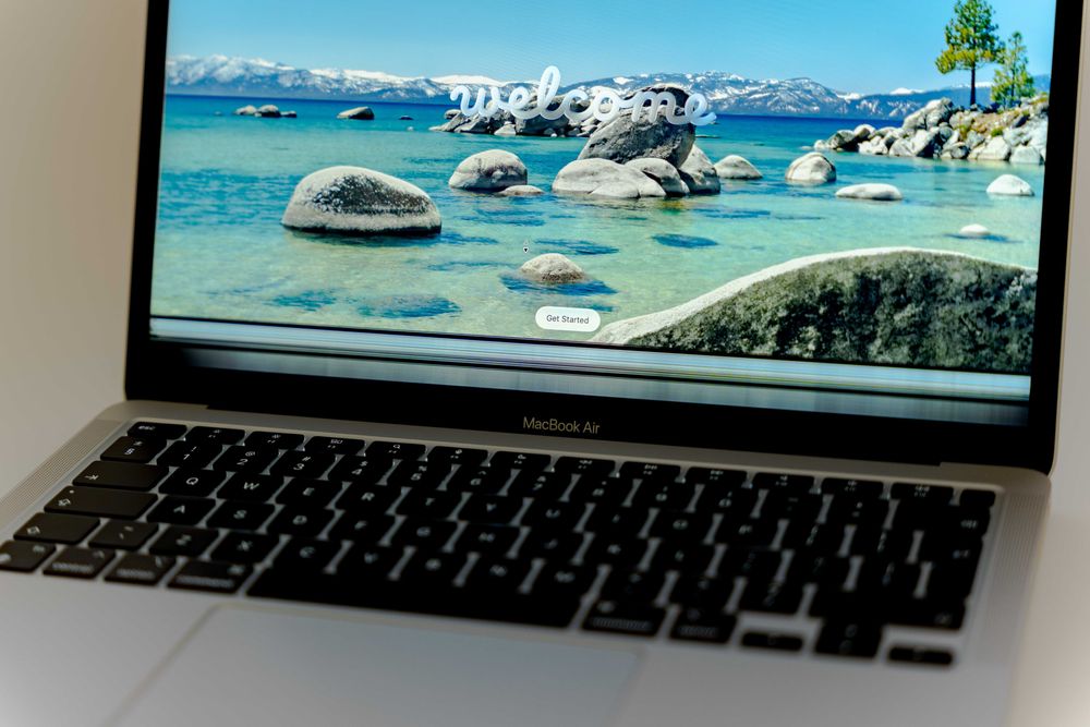 Macbook air M1 2020 256 GB 8 RAM  ПРОБЛЕМЕН ДИСПЛЕЙ