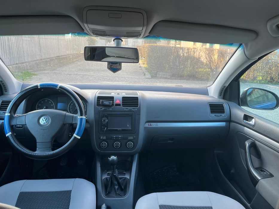 Volkswagen Golf 5 1.6 FSI