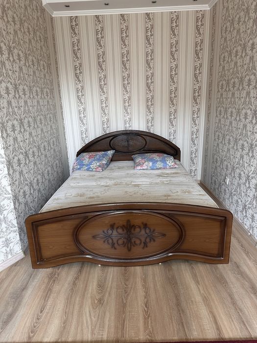 Кровать двуспальная