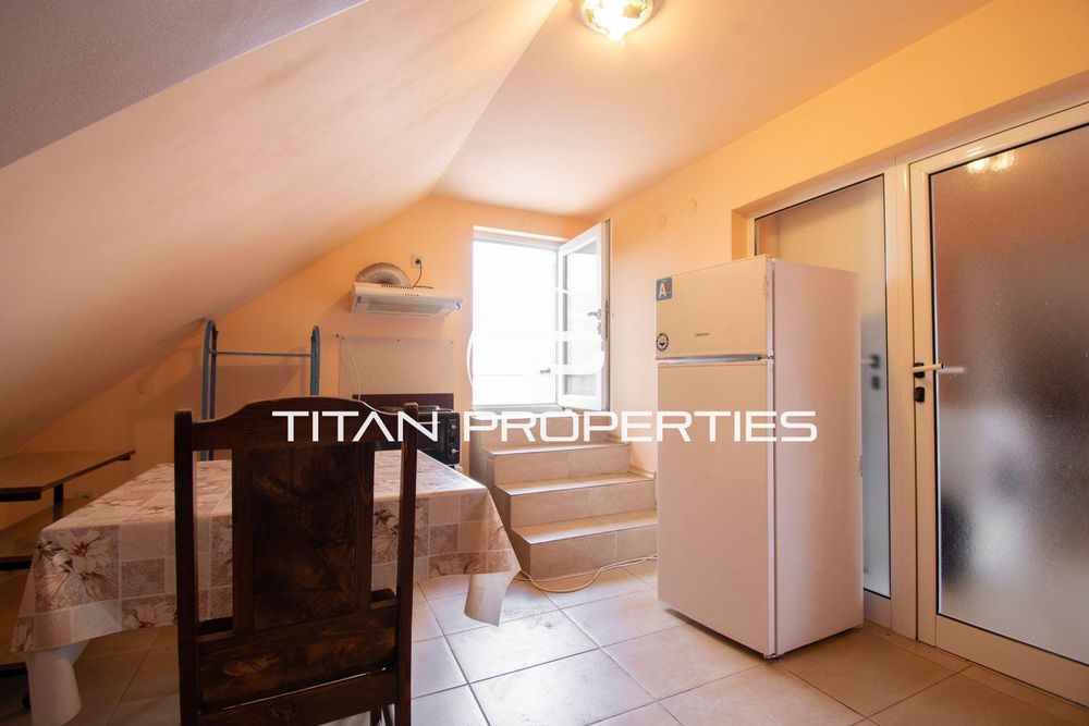 Едностаен, под наем, ж.к. Триъгълника