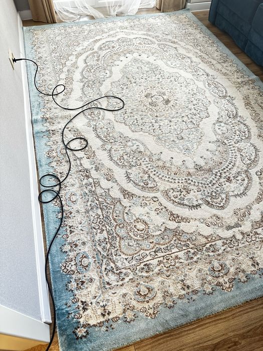 Продается ковер б/у