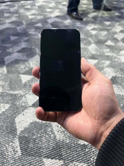 Iphone 13 pro faqat naxtga obmen yo’q