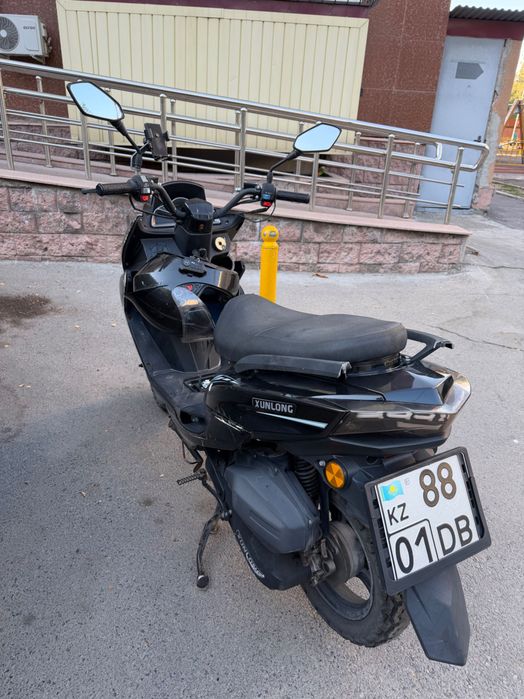 Мопед Maxi 125 кубов 2025 года