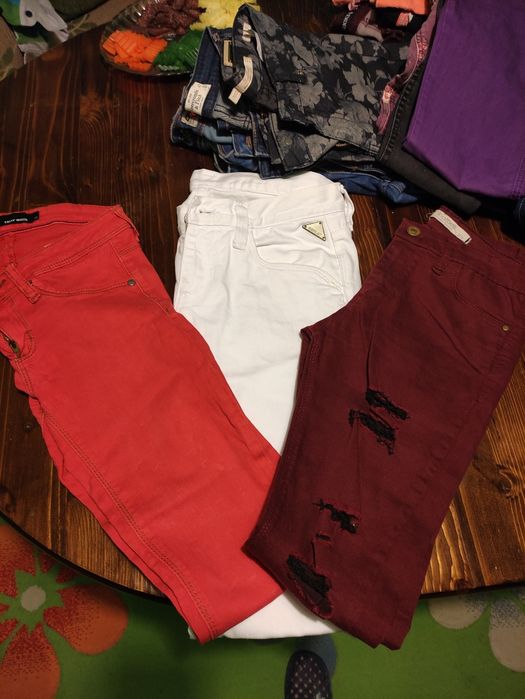 Дамски дънки и джинси