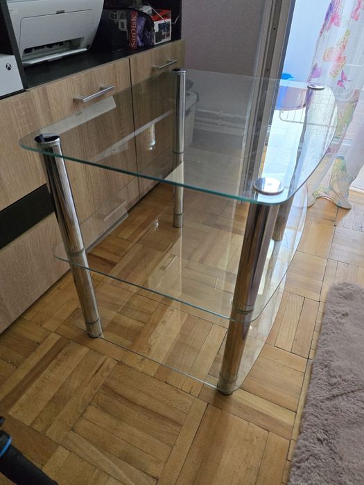 Masuta sufragerie din sticla