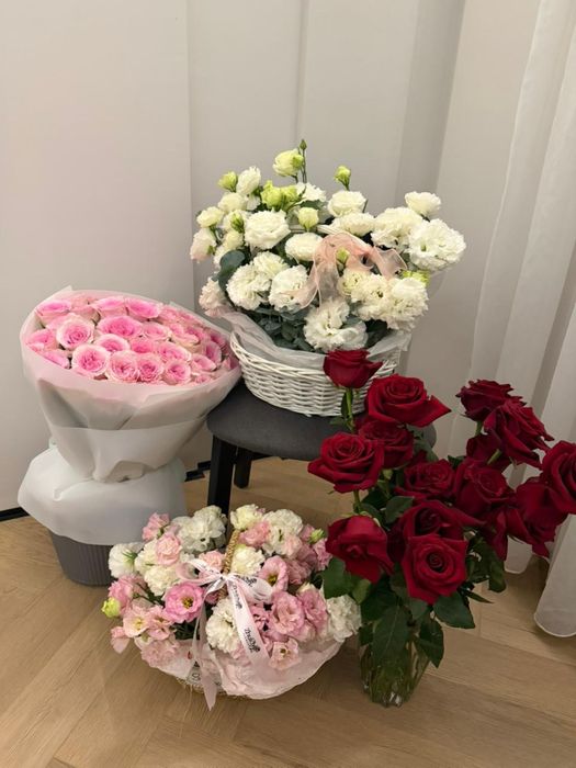 Свежие цветы  ,51 роза итд