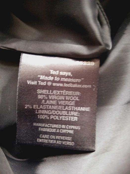 Ted Baker 98% wool пола