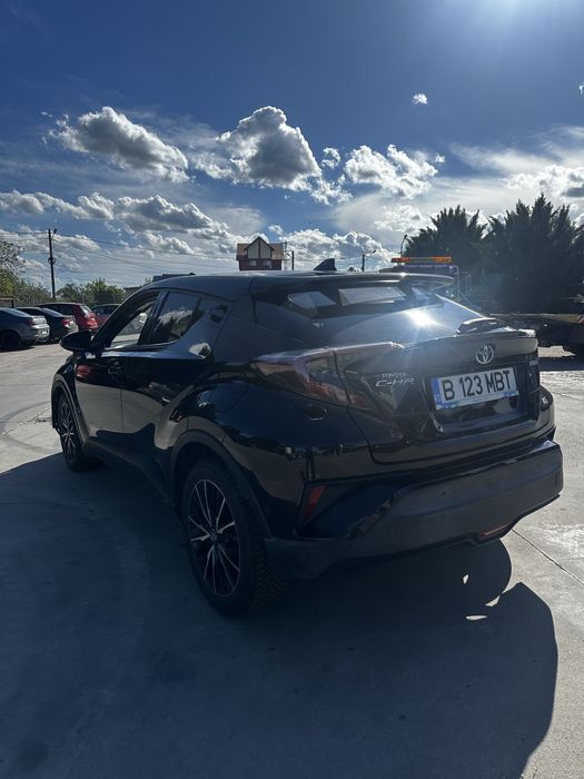 Toyota C-HR HYBRID AVARIAT!