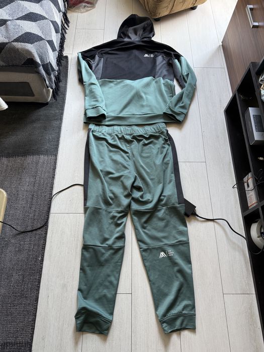 The North Face -Mountain Athletics
