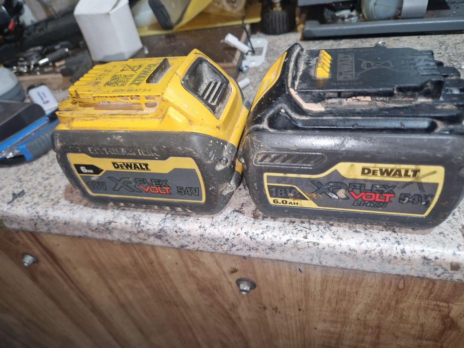 Baterii dewalt defecte