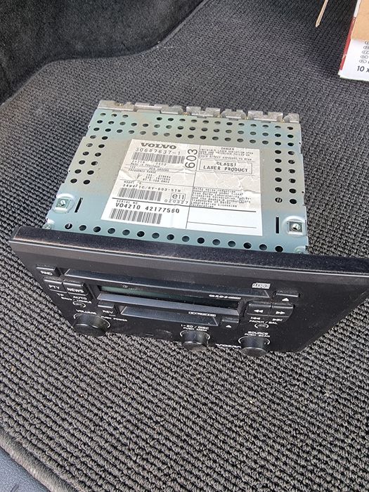 Радио за волво работещи