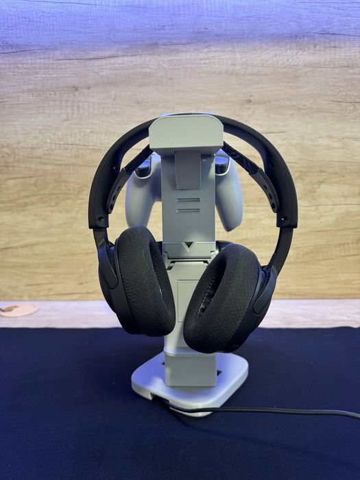 Стойка Xbox, PlayStation и Nintendo Switch контролери + USB зареждане