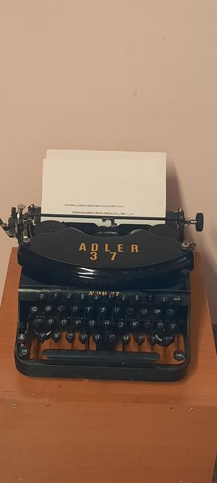Mașină de scris Adler no.37 impecabilă