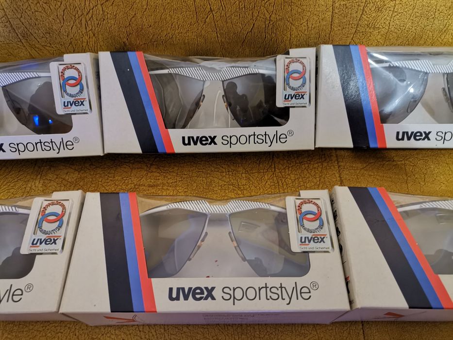 Спортни слънчеви очила Uvex Sportstyle 80