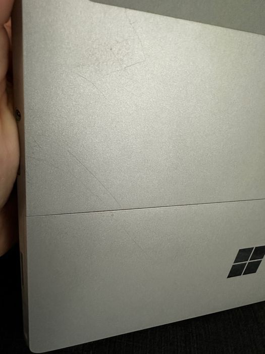 Microsoft Surface Go tableta