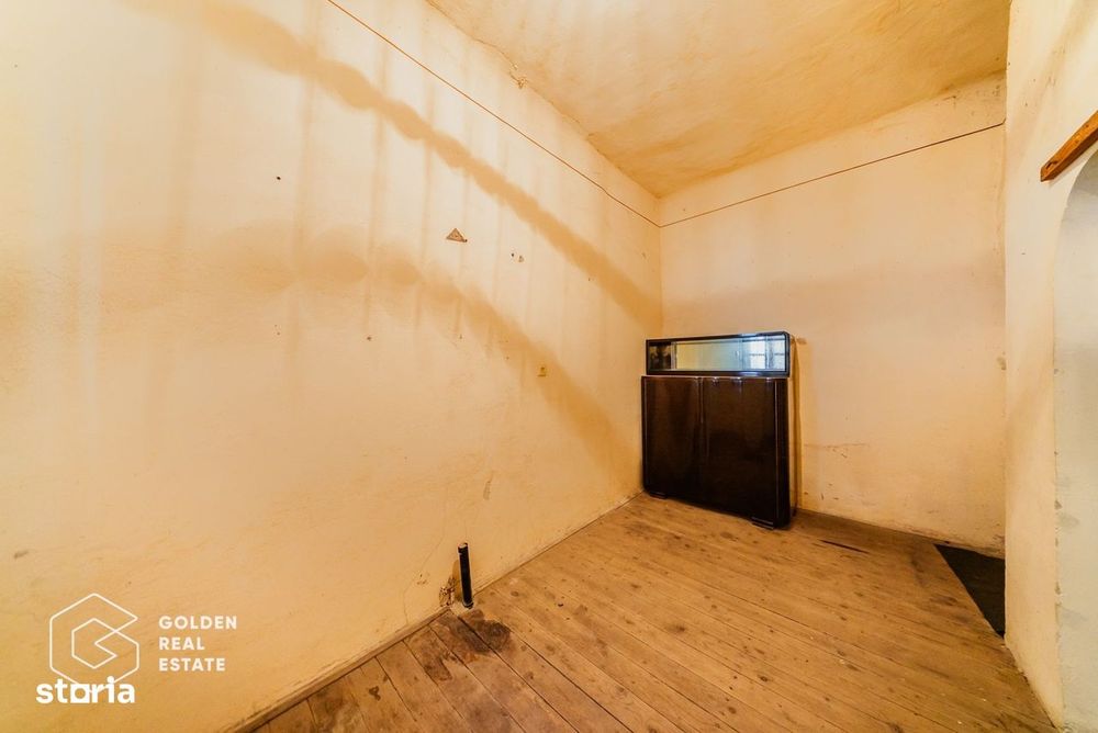 4 Camere la casă, 215mp+261mp teren, str Preparandiei