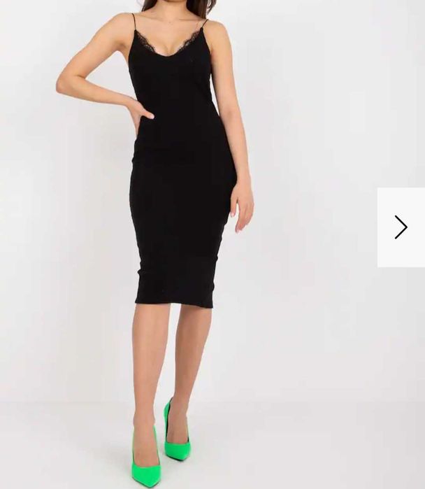 rochie neagra elastica