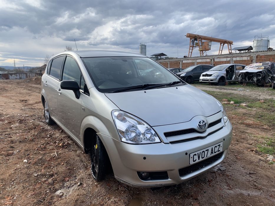 На Части Toyota Corolla Verso 1.8 vvt-i 129 к.с АВТОМАТ