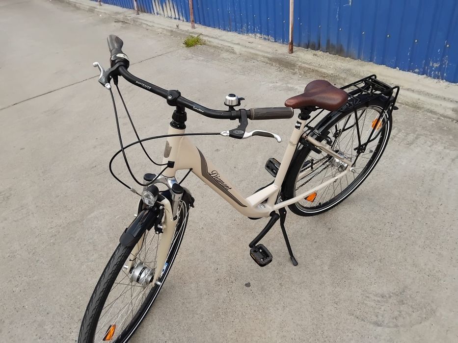 Vând bicicleta Diamant din aluminiu pentru damă