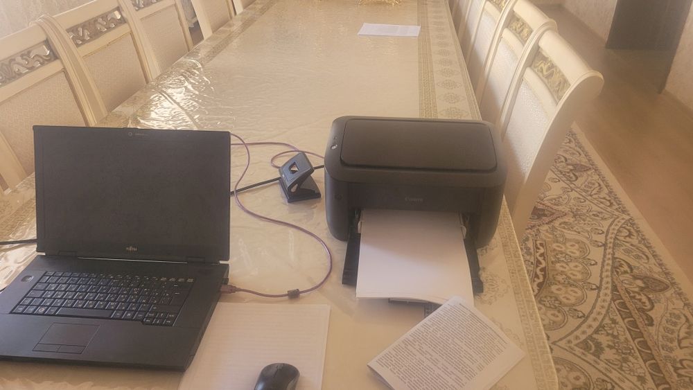 Продам ноутбук с принтерам обо отличном состаяние