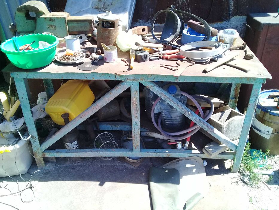 Продам столы металлические