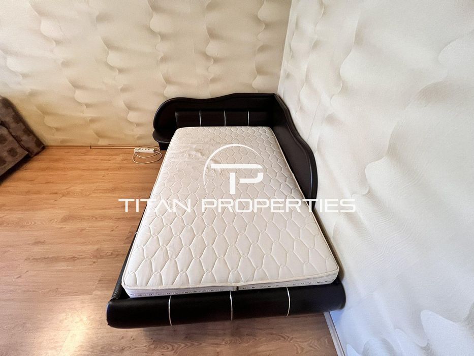 Дава се под наем Двустаен апартамент в Бургас, Славейков - 63 кв.м за 382.5 € - Снимка #2